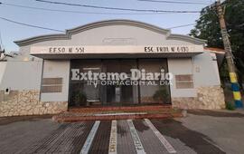 Imagen de Balearon una escuela de la zona sur de Rosario: este lunes no hay clases