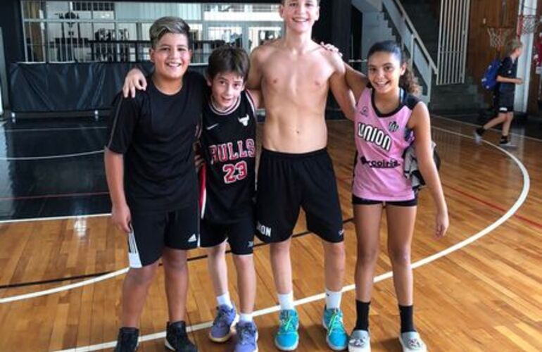 Imagen de Unión realizó un torneo interno 3 x 3 para las categorías formativas masculinas y femeninas