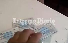 La familiar de una gestor las arroj&oacute; a la basura por error