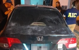 El auto secuestrado en el allanamiento.