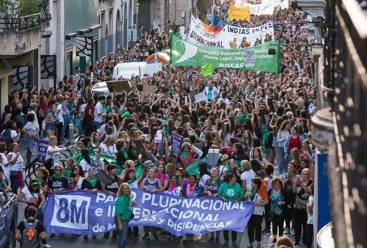 La marcha del 8M convoca multitudes cada año en la ciudad. (Alan Monzón/Rosario3)