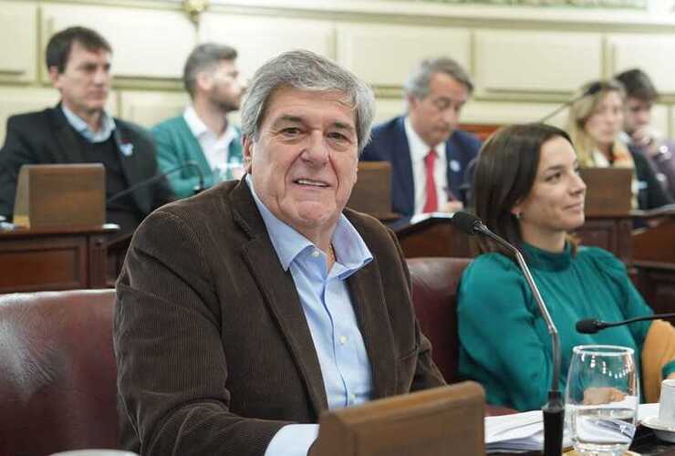 El legislador peronista marcó errores del gobierno provincial.