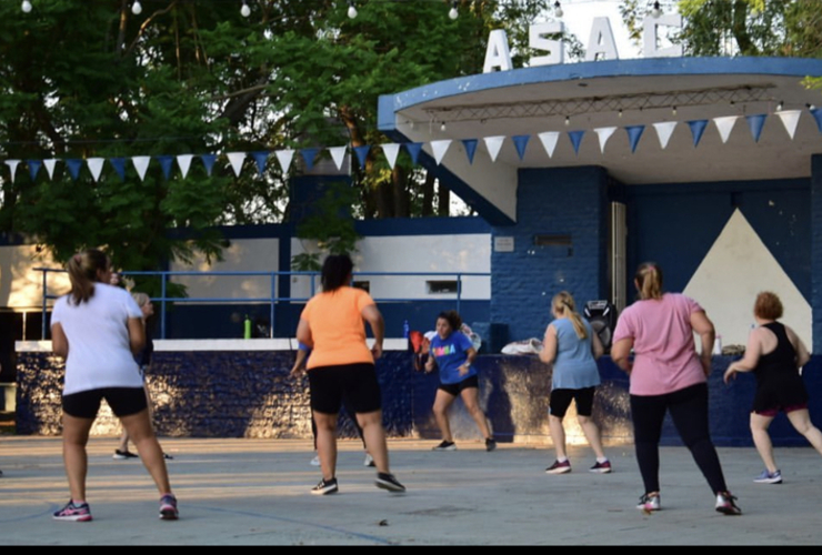 Imagen de Clase especial de Zumba A.S.A.C. por el Día Internacional de la Mujer.