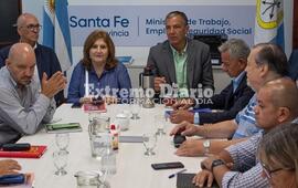 Imagen de Paritarias: este jueves presentan nueva oferta a docentes y estatales; el viernes, a m&eacute;dicos