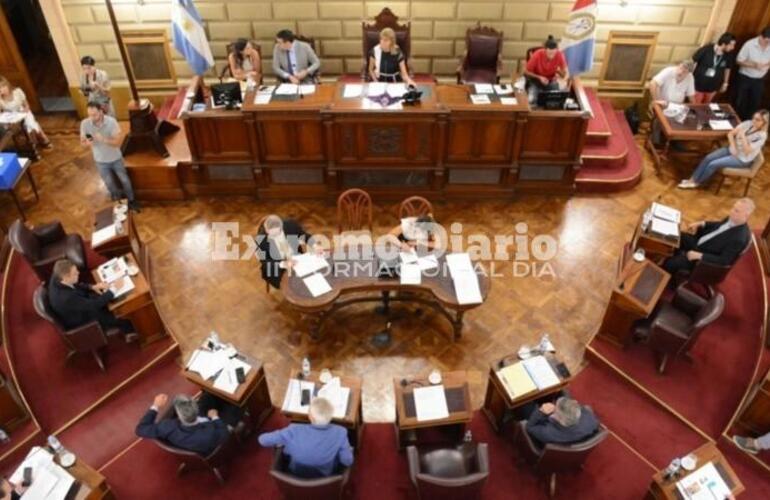 Imagen de Avanzan leyes de seguridad en la Legislatura santafesina: medidas contra el robo de cables y endurecimiento de la prisión preventiva