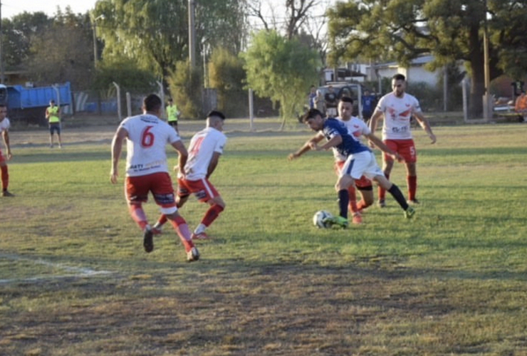 Imagen de Athletic venció 3 a 0 a Juventud Unida de Pueblo Esther en la Fecha 2 de la L.R.S.