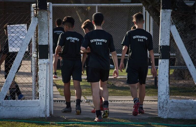 Imagen de Debido a las altas temperaturas de calor, algunas disciplinas de Unión, suspenderían su entrenamiento por hoy.