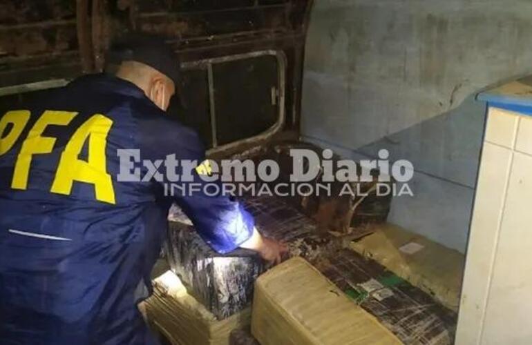 Imagen de Desbaratan banda narco y secuestran bienes por más de 100 millones de pesos