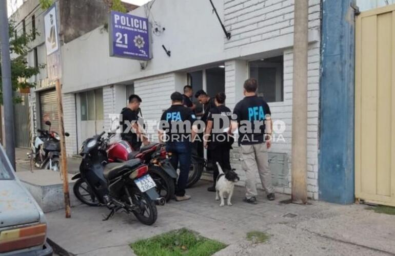 Imagen de Allanan la comisaría 21ª por la desaparición de un joven: secuestraron filmaciones y teléfonos