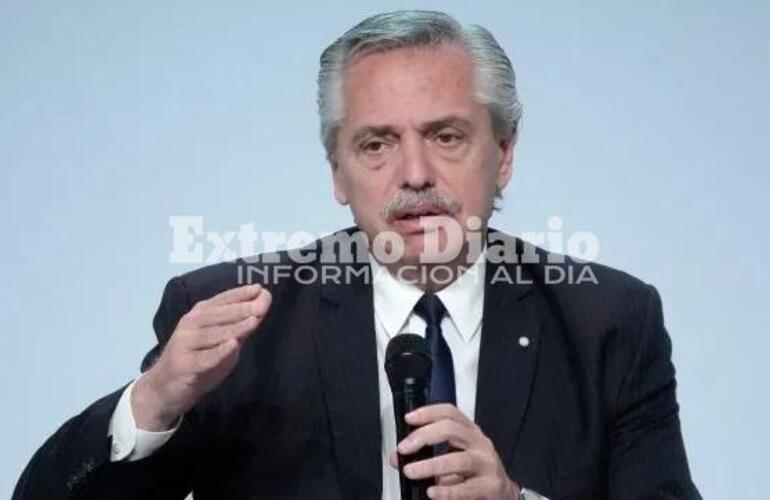 Imagen de Alberto Fernández fue internado en el sanatorio Otamendi por un dolor lumbar agudo