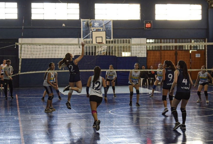 Imagen de El Vóley femenino de A.S.A.C. vuelve a competir oficialmente.