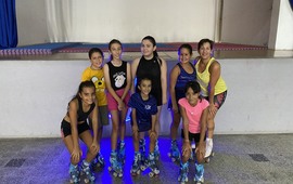 El grupo de Competencia 2 junto a su profesora.