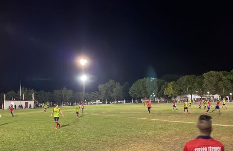 Imagen de Talleres venció 4 a 0 a Independiente y logró su primer triunfo en el torneo de 1ª división.