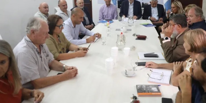 Imagen de Paritarias: nueva oferta "integral" para los profesionales de la salud