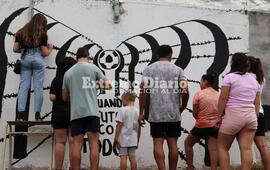 Imagen de Fighiera: Intervenci&oacute;n art&iacute;stica p&uacute;blica "Paredes con Memoria"