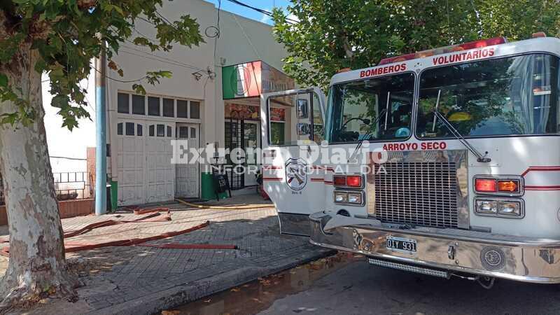 Imagen de San Mart&iacute;n al 900: Incendio en autoservicio c&eacute;ntrico