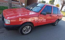 Fiat Duna color rojo dominio BCQ 872