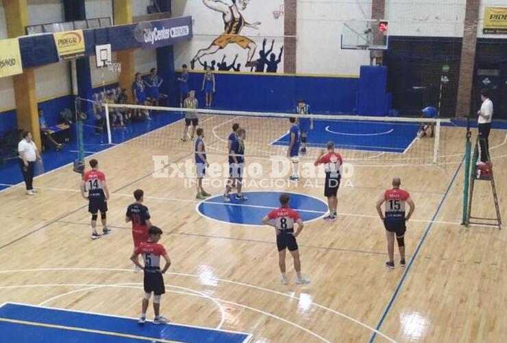 Imagen de El Vóley masculino de Talleres en Primera División A, jugó por la 'Copa A.V.R.'.