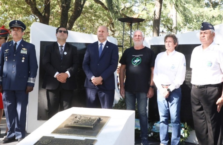 Imagen de Perotti encabezó el acto por el 41° aniversario de la Guerra de Malvinas en la ciudad de Reconquista