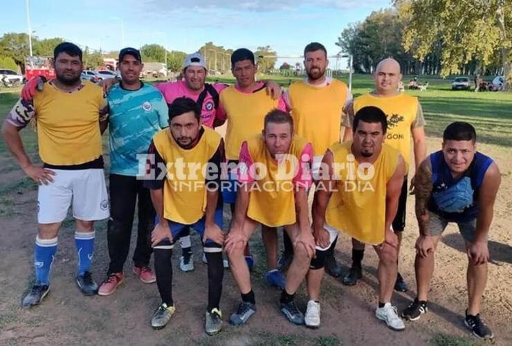 Imagen de Fighiera: Se realizó el segundo torneo interbarrial "Copa de la Estación: Malvinas 41 Años"