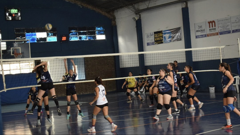 Imagen de V&oacute;ley Femenino: 1 triunfo y 1 derrota para Athletic ante Porvenir Talleres.