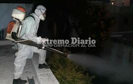Imagen de Contin&uacute;an las tareas de fumigaci&oacute;n contra mosquitos en espacios p&uacute;blicos, barrios y domicilios