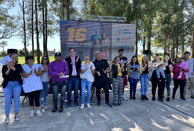 Imagen de Se realiz&oacute; el Sorteo de las 16 Viviendas del barrio 'Los Sauces' en General Lagos.