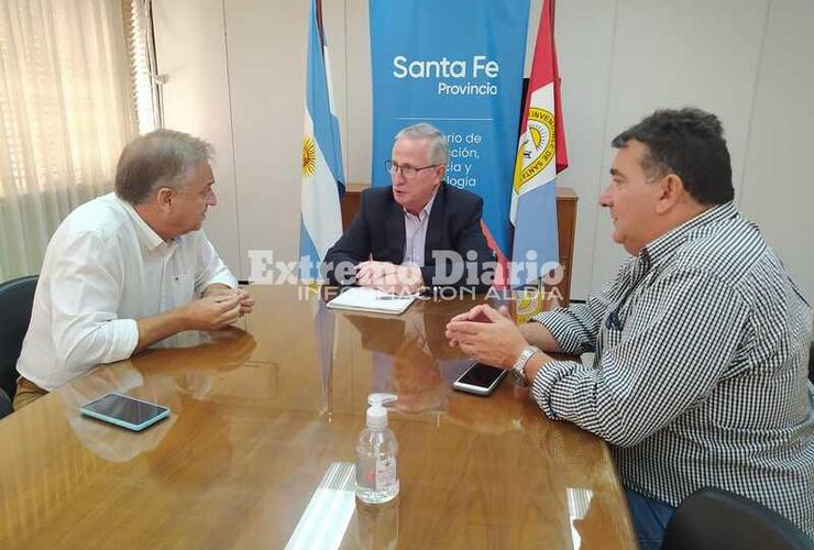 Imagen de Reunión con el Secretario de Transporte de Santa Fe para mejorar el servicio en la ciudad