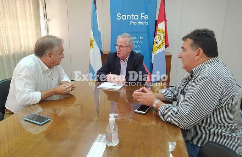 Imagen de Reuni&oacute;n con el Secretario de Transporte de Santa Fe para mejorar el servicio en la ciudad