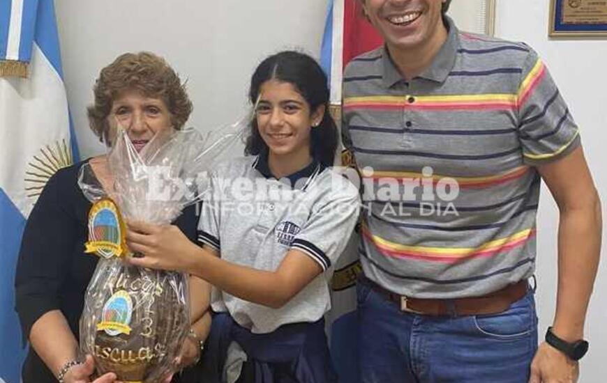 Imagen de Rosal&iacute;a Sacco gan&oacute; el huevo de Pascuas que sorte&oacute; la Comuna de Fighiera