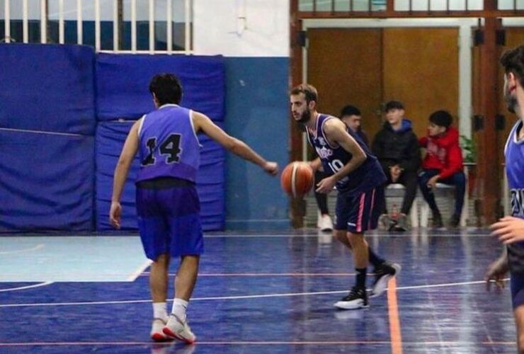 Imagen de Athletic derrotó 87 a 71 a Sacachispas en un amistoso previo al arranque de torneo