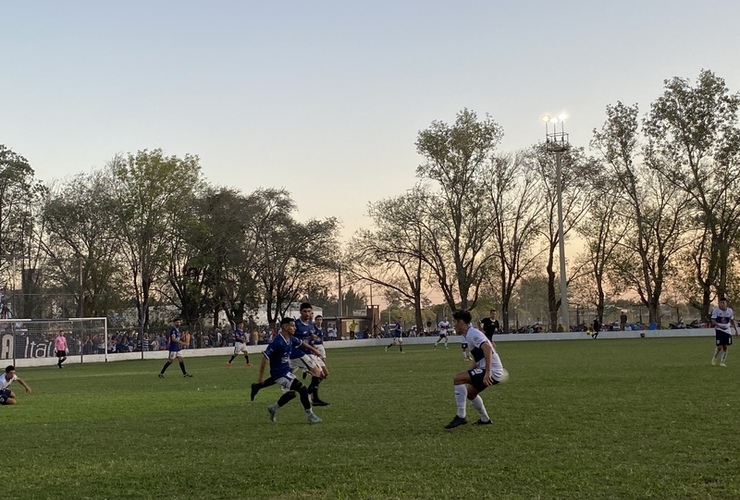 Imagen de Central Argentino venció 1 a 0 a Athletic por la fecha 6 de la Liga Regional Del Sud