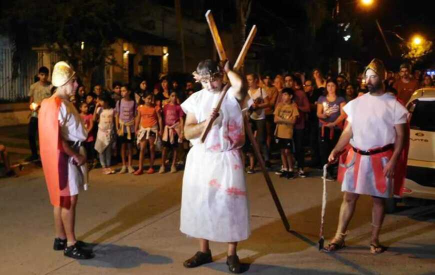 Imagen de V&iacute;a Crucis en Alvear
