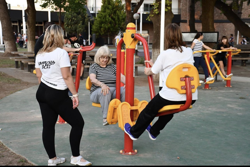 Imagen de Contin&uacute;an las actividades recreativas para adultos mayores en Uni&oacute;n.