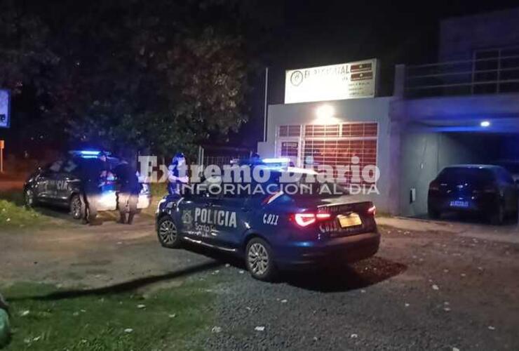 Imagen de Vestidos de polic&iacute;as asaltaron un negocio