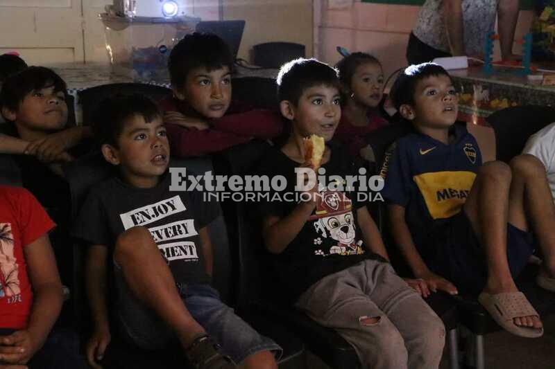 Imagen de Proyecci&oacute;n de la pel&iacute;cula �Red�: �El Galponcito� trabaja sobre las emociones