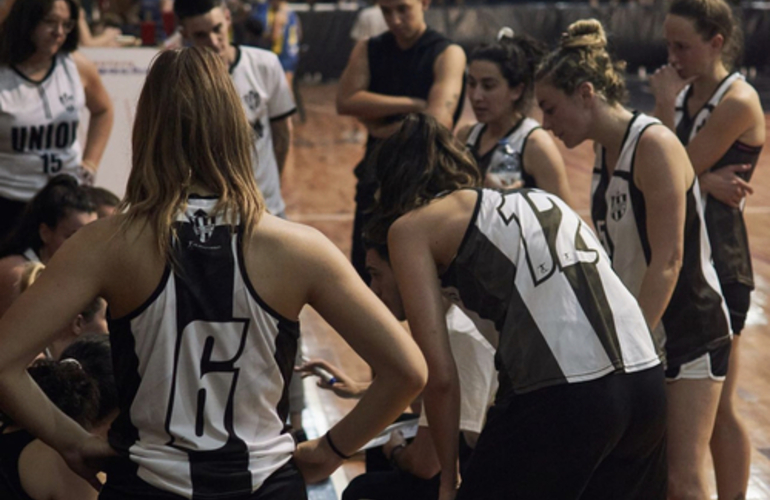 Imagen de Uni&oacute;n jugar&aacute; hoy de local ante Regatas en B&aacute;squet Femenino.