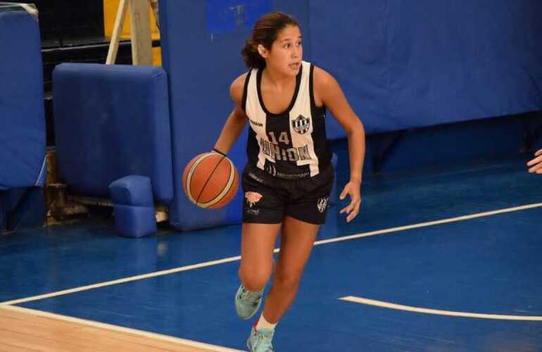 Imagen de La basquetbolista de Unión, Gina Ruiz, integrará la Selección Rosarina U13