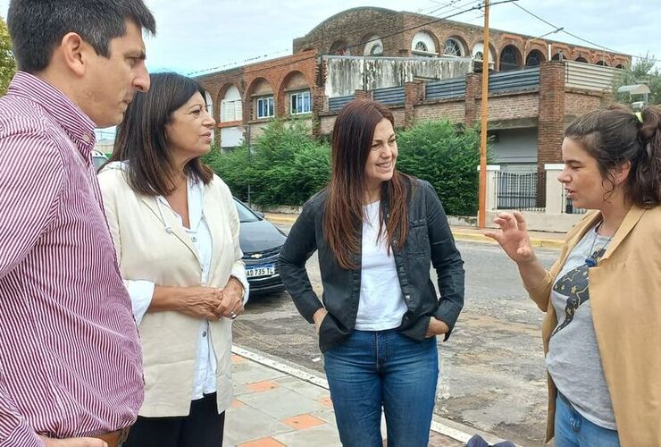 Imagen de Clara García criticó la falta de asistencia ante la sequía durante una recorrida por Garay, San Javier y San Justo