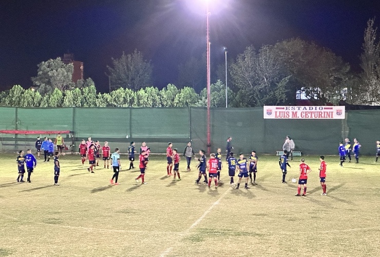 Imagen de Talleres perdió 2-1 ante Porvenir Talleres por la fecha 8 en 1ª división.