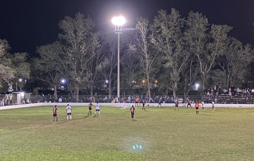 Imagen de Central Argentino y Figherense igualaron 1 a 1 en una nueva edici&oacute;n del cl&aacute;sico de Fighiera