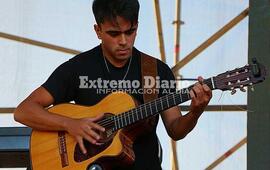 Imagen de Agust&iacute;n Mazur representar&aacute; a la Argentina en el Festival Internacional de Artes Esc&eacute;nicas