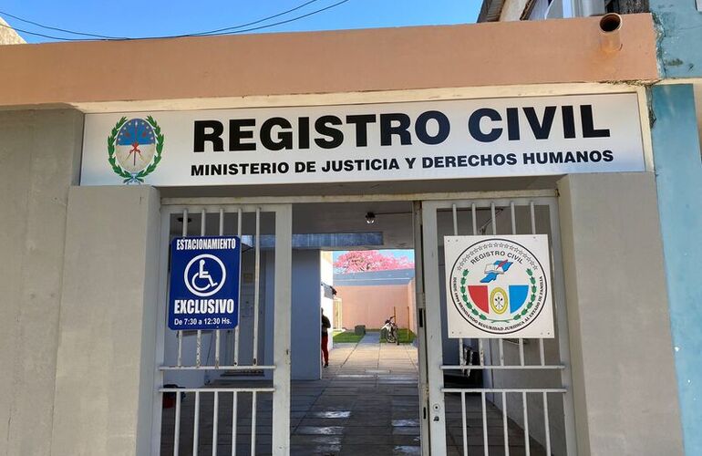 Imagen de Cartel nuevo en el Registro Civil