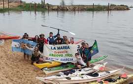 Imagen de Kayakistas del Rowing Club, navegaron a la Isla Mart&iacute;n Garc&iacute;a.