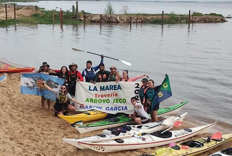 Imagen de Kayakistas del Rowing Club, navegaron a la Isla Martín García.