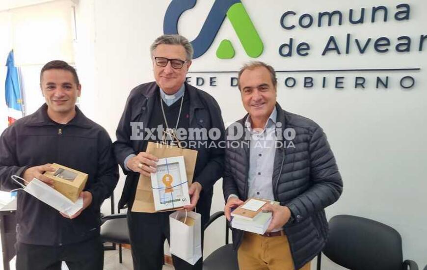 Imagen de Monse&ntilde;or Eduardo Martin realiz&oacute; una visita pastoral en Alvear