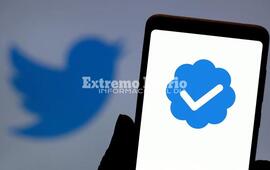 Imagen de Elon Musk sac&oacute; el tilde azul de Twitter y los famosos estallaron