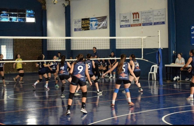 Imagen de El V&oacute;ley femenino y masculino de A.S.A.C. compite este fin de semana.