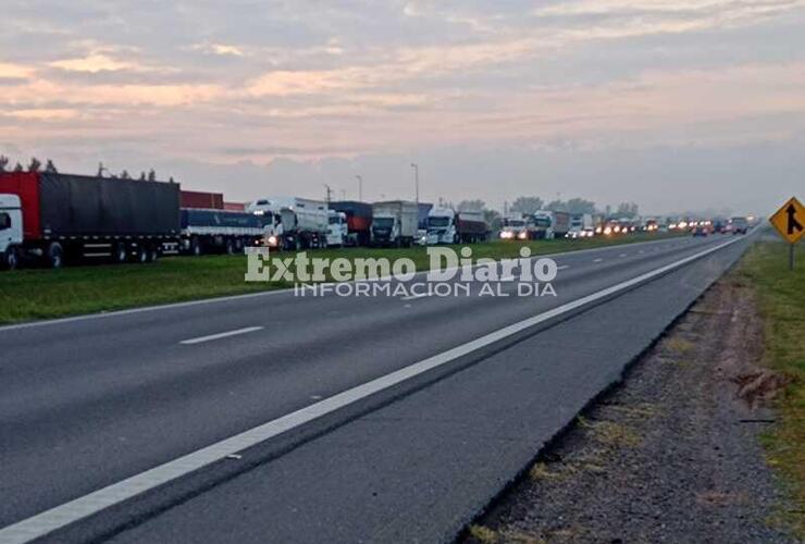 Imagen de Manifestaci&oacute;n y piquetes en autopista