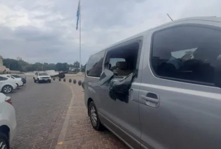 Imagen de Un hombre fue víctima de un millonario robo frente del Monumento a la Bandera